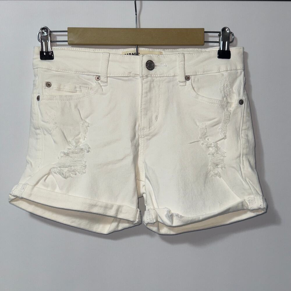 Garage white stretch distressed style Jean shorts juniors size 3